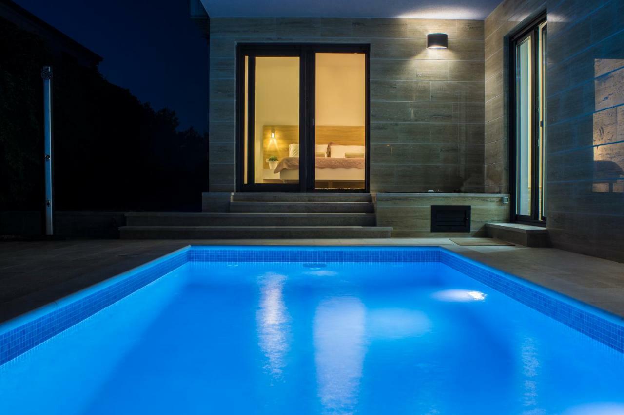 Villa Eden Srima Exterior photo